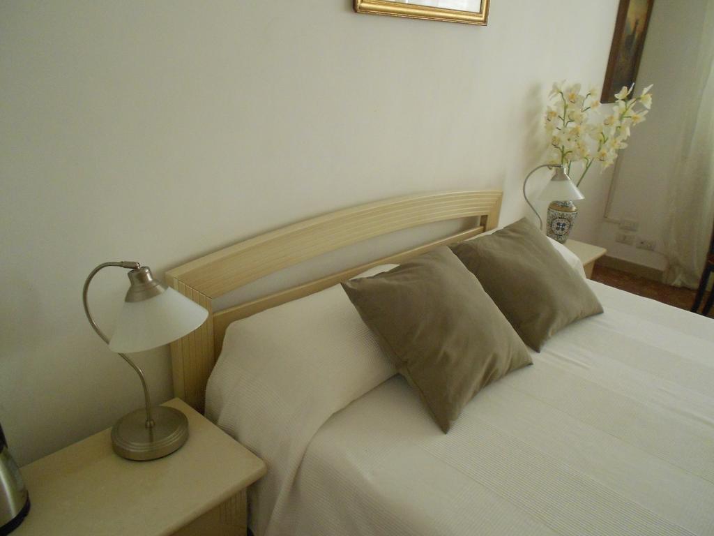 A Casa Chiecchi B&B Rom Exterior foto